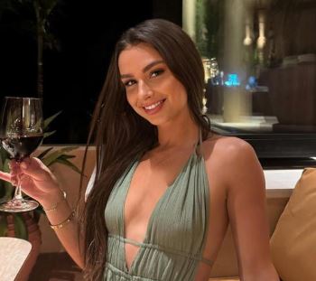 Glam Influencer Djuna Duns Warns of Sinister Dubai Porta Potty Parties